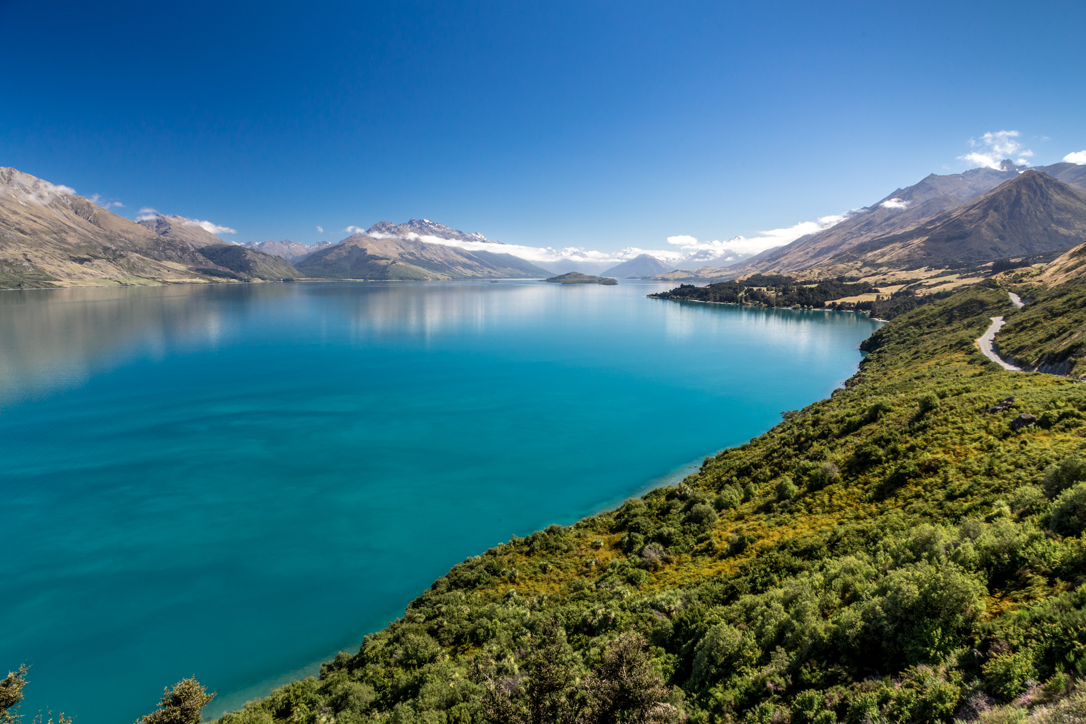 new zealand travel between north and south islands